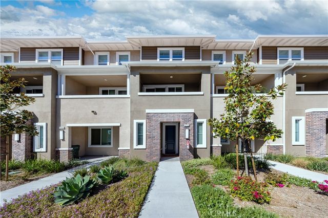 2715 Erebus Ct, Pomona, CA 91767