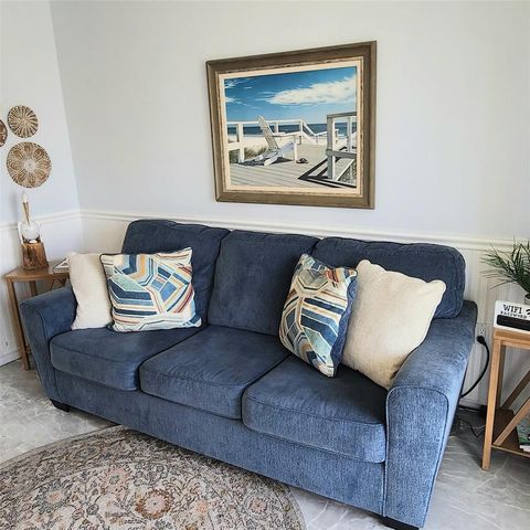 800 BAYWAY BOULEVARD 28, Clearwater Beach, FL 33767