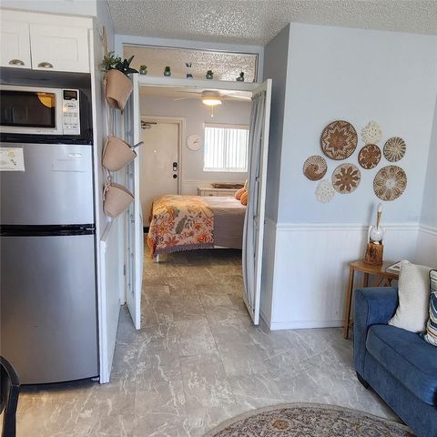 800 BAYWAY BOULEVARD 28, Clearwater Beach, FL 33767