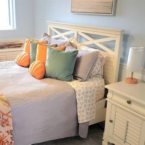 800 BAYWAY BOULEVARD 28, Clearwater Beach, FL 33767