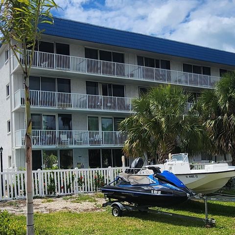800 BAYWAY BOULEVARD 28, Clearwater Beach, FL 33767