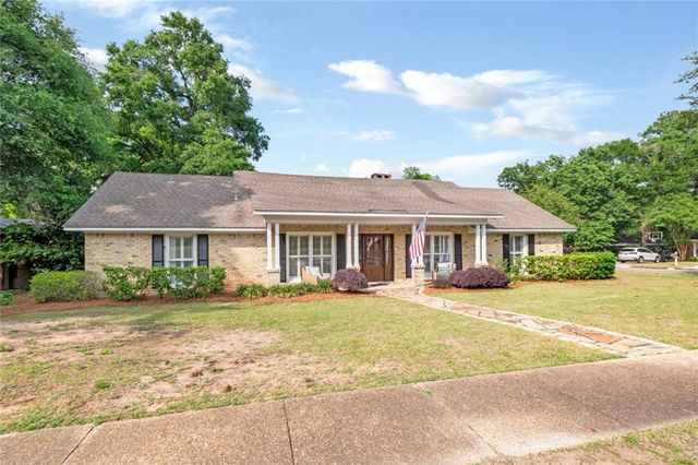 460 Winslow Drive, Mobile, AL 36608