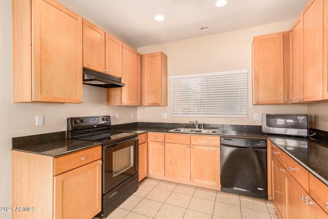 6316 W Branham Lane, Laveen, AZ 85339