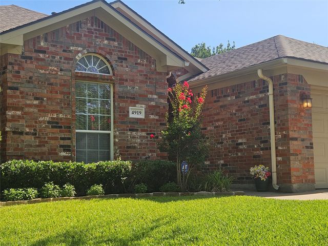 4919 Saddlehorn Drive, Arlington, TX 76017