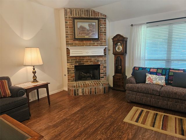 4919 Saddlehorn Drive, Arlington, TX 76017