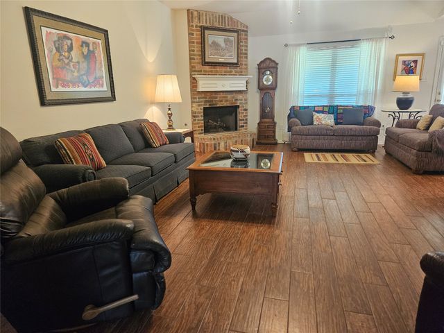 4919 Saddlehorn Drive, Arlington, TX 76017