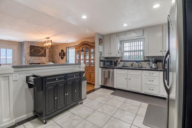 2016 Don Pedro Rd, Ceres, CA 95307