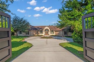 1041 Superior Road, Magnolia, TX 77354