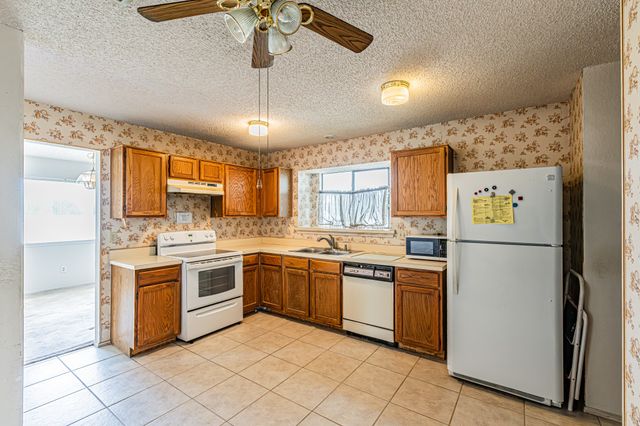 6413 Landview Drive, Fort Worth, TX 76133