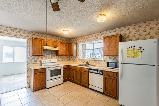 6413 Landview Drive, Fort Worth, TX 76133