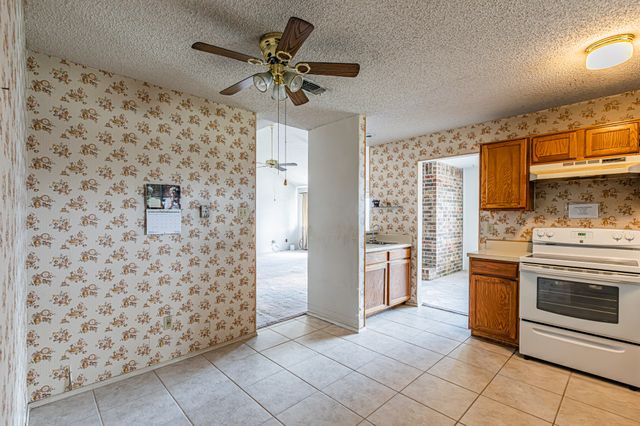 6413 Landview Drive, Fort Worth, TX 76133