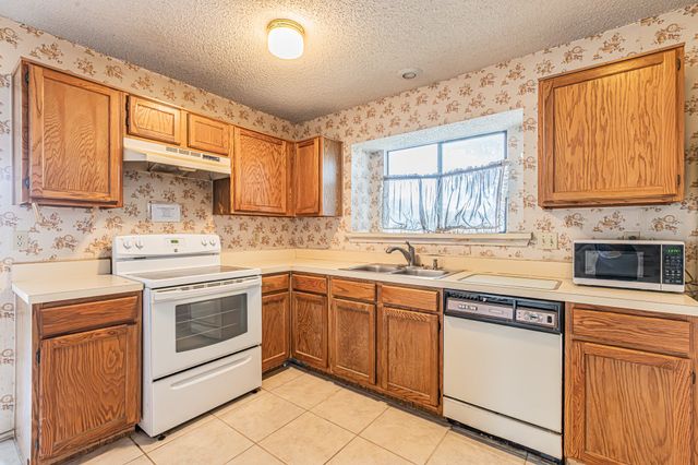 6413 Landview Drive, Fort Worth, TX 76133
