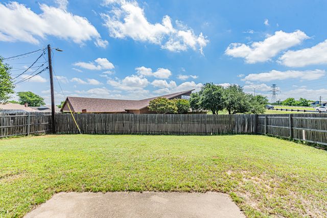 6413 Landview Drive, Fort Worth, TX 76133