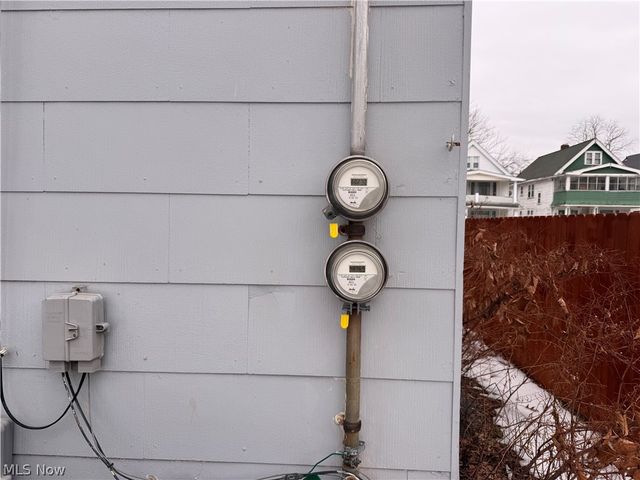 14205 Idarose Avenue, Cleveland, OH 44110