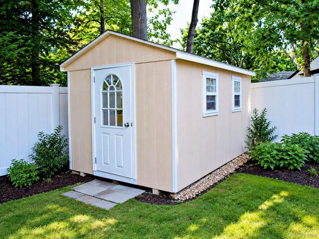 9 Hudson Street, Coram, NY 11727