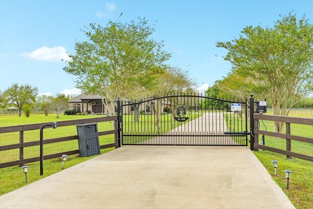 20111 Fm 523, Angleton, TX 77515