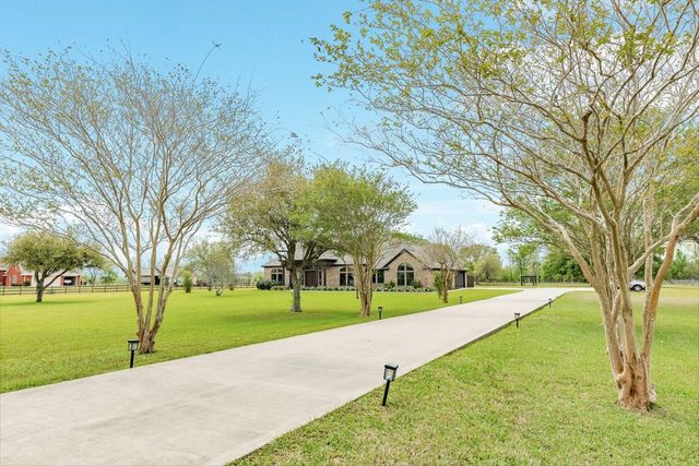 20111 Fm 523, Angleton, TX 77515