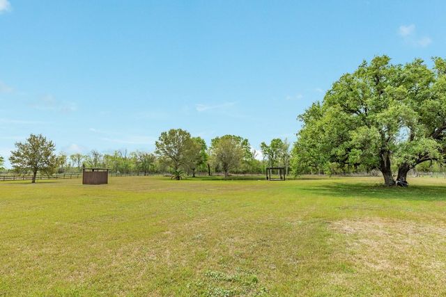 20111 Fm 523, Angleton, TX 77515