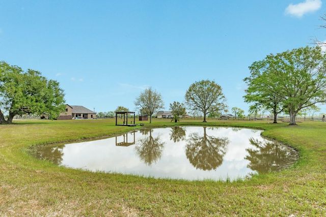 20111 Fm 523, Angleton, TX 77515