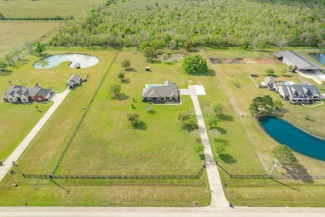 20111 Fm 523, Angleton, TX 77515