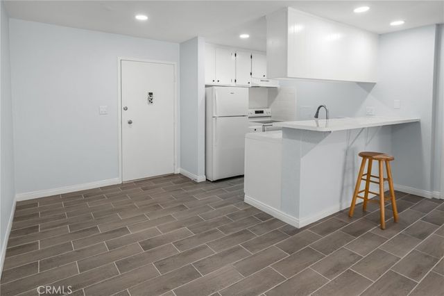 5585 E Pacific Coast Highway 171, Long Beach, CA 90804