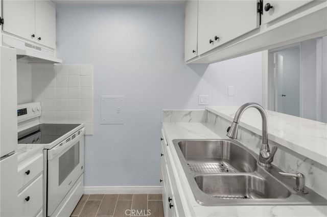 5585 E Pacific Coast Highway 171, Long Beach, CA 90804