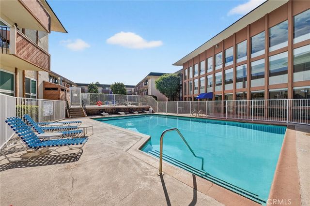 5585 E Pacific Coast Highway 171, Long Beach, CA 90804