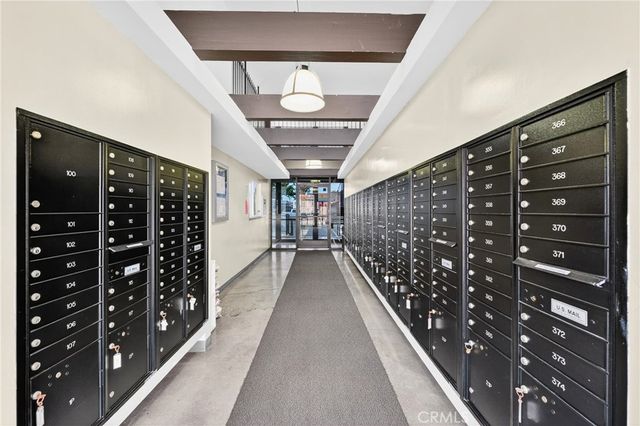5585 E Pacific Coast Highway 171, Long Beach, CA 90804