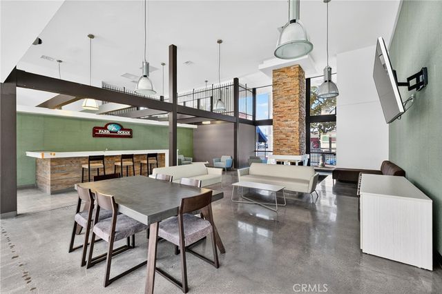 5585 E Pacific Coast Highway 171, Long Beach, CA 90804