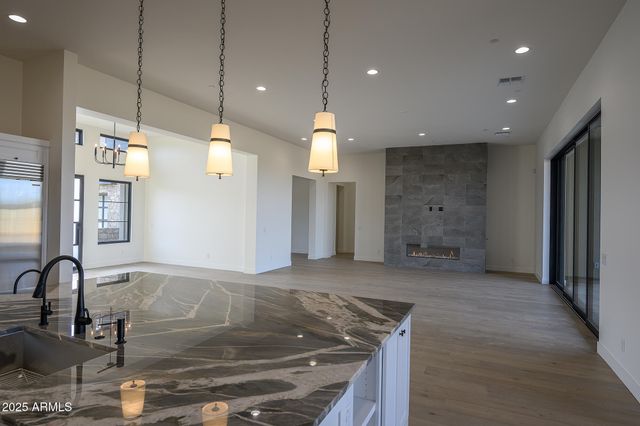 12856 E ROSEWOOD Drive, Scottsdale, AZ 85255