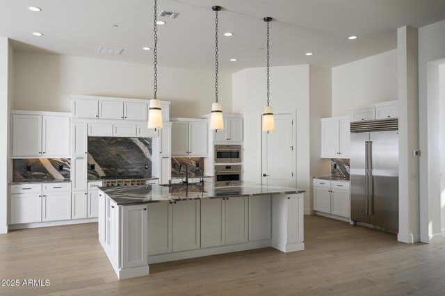 12856 E ROSEWOOD Drive, Scottsdale, AZ 85255