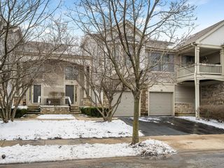 31 E Orchard Lane 31, Palatine, IL 60067