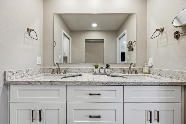 7340 N Via Camello Del Norte Unit 234, Scottsdale, AZ 85258