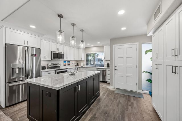 7340 N Via Camello Del Norte Unit 234, Scottsdale, AZ 85258