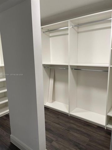 10750 NW 66th St 411, Doral, FL 33178