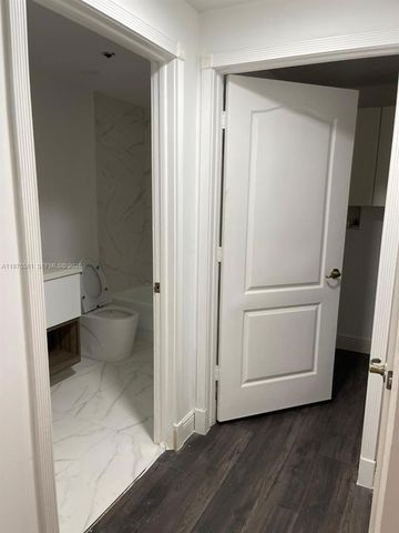 10750 NW 66th St 411, Doral, FL 33178