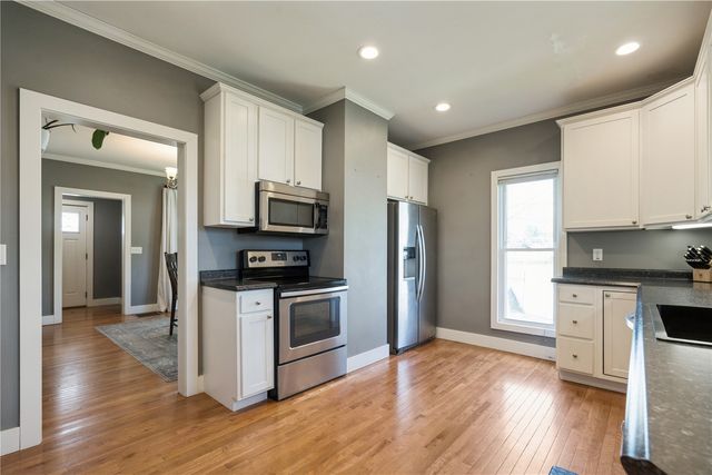 387 11th Street, Marion, IA 52302