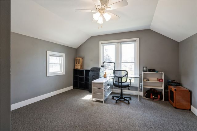 387 11th Street, Marion, IA 52302