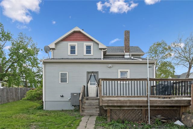 387 11th Street, Marion, IA 52302