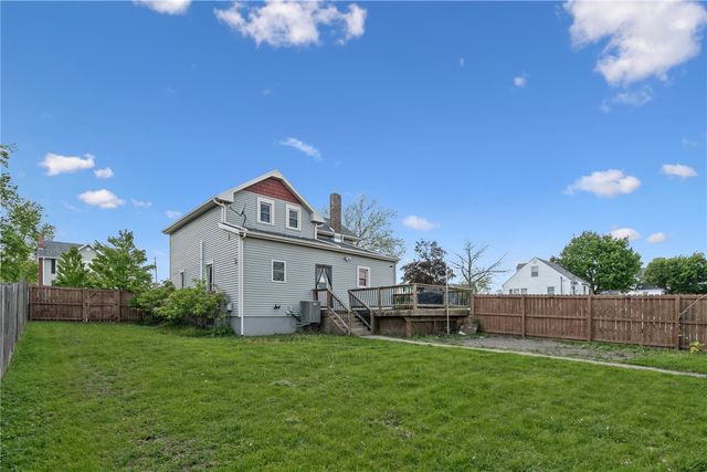 387 11th Street, Marion, IA 52302