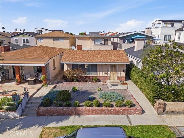 429 Carnation Avenue, Corona Del Mar (newport Beach), CA 92625
