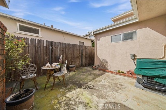 429 Carnation Avenue, Corona Del Mar (newport Beach), CA 92625