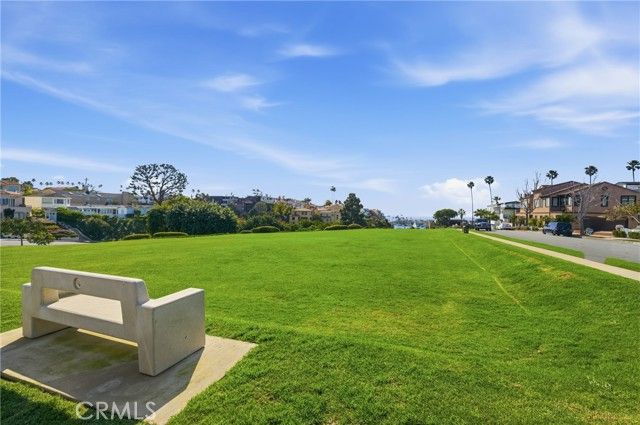 429 Carnation Avenue, Corona Del Mar (newport Beach), CA 92625