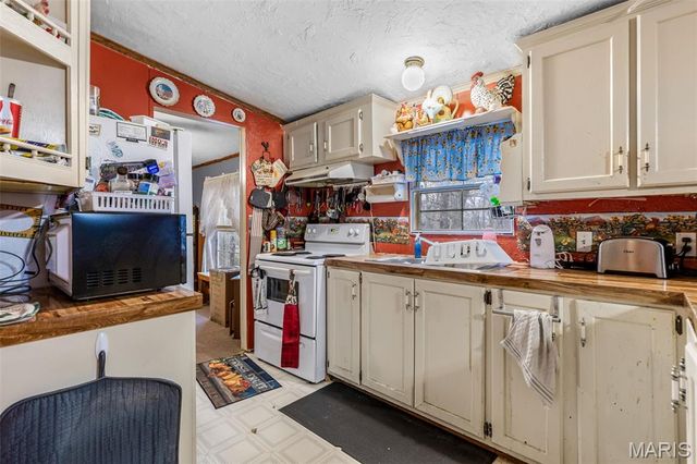 9019 Morse Mill Road, Dittmer, MO 63023