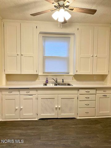 541 Myers Street, Toledo, OH 43609