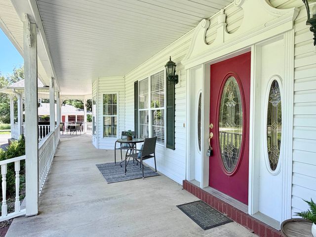 201 Green Willow Lane, Hot Springs, AR 71913