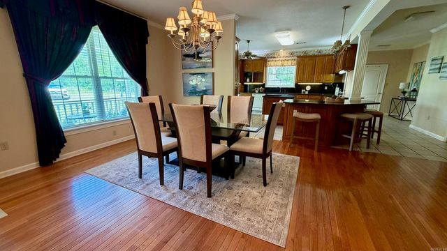 201 Green Willow Lane, Hot Springs, AR 71913