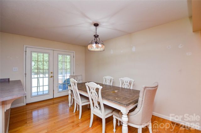 365 Wildlife Club Lane, Taylorsville, NC 28681