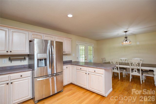 365 Wildlife Club Lane, Taylorsville, NC 28681