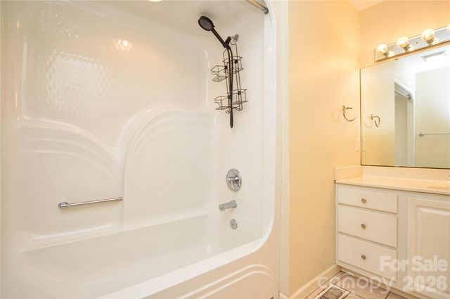 365 Wildlife Club Lane, Taylorsville, NC 28681